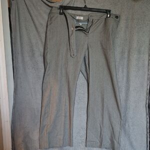 Van Heusen Men's Classic Gray Dress Pants